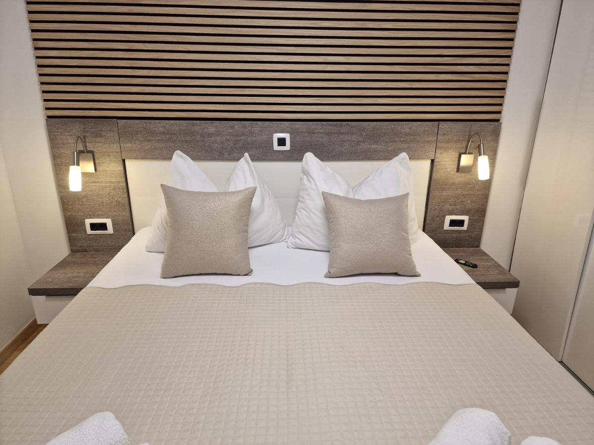 Residence-Apartment-Giuliano-Punta Skala, Petrcane Eksteriør bilde